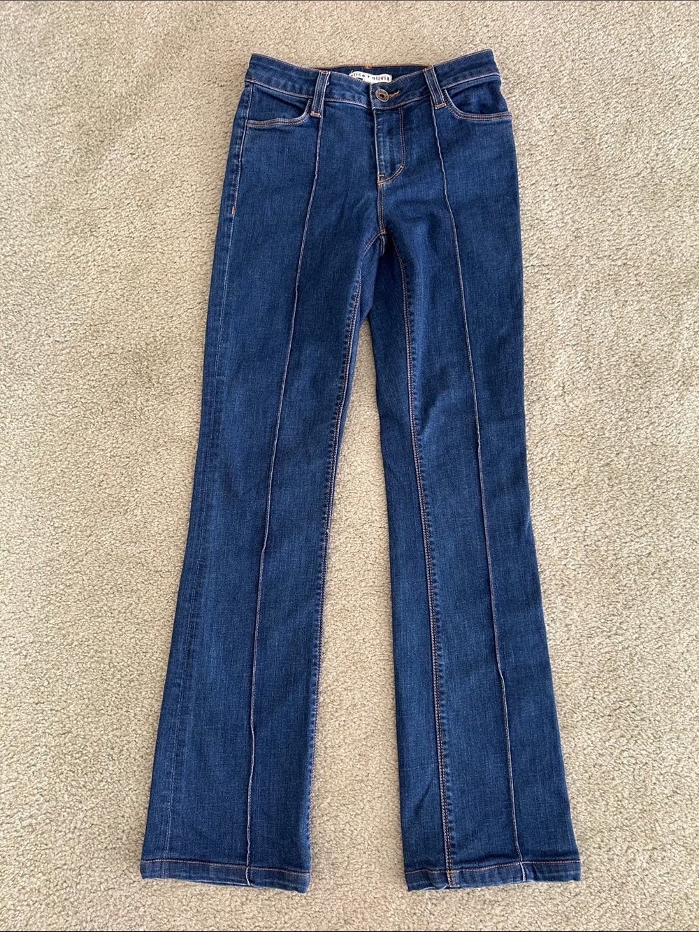Alice + Olivia front panel stitched bootcut jeans size 25